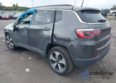 2018 Jeep Compass Latitude Fwd z USA, uszkodzony, nr VIN 3C4NJCBB3JT137294